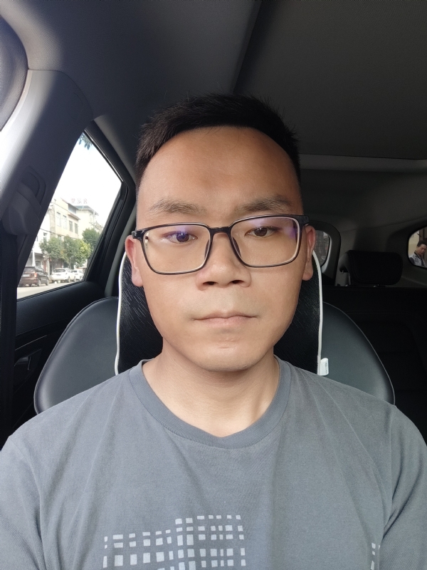 阿正的第二张照片--曲靖上门女婿服务网